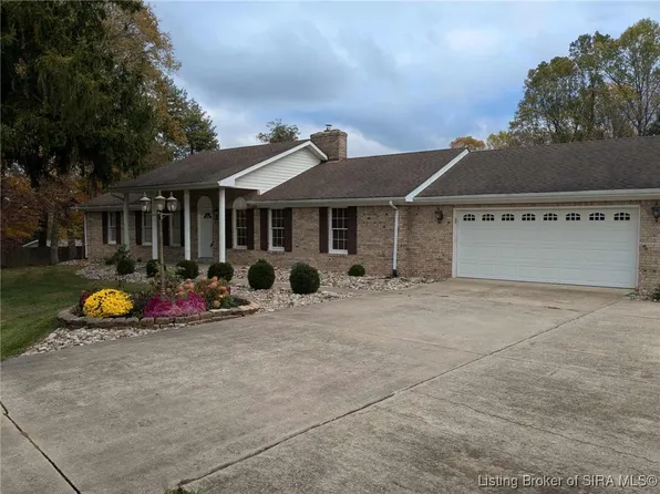 6950 Pioneer Trail NE, Georgetown, IN 47122