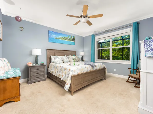 443 11th Square SW, Vero Beach, FL 32962