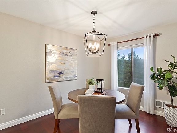 4th image of 10418 NE 32nd Pl APT C306