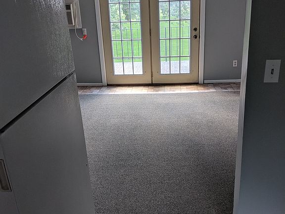 3rd image of 205 Sandra Ave APT H4