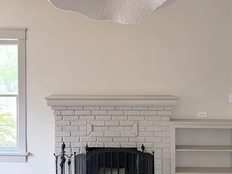 1914 W Magnolia Ave — Photo 6
