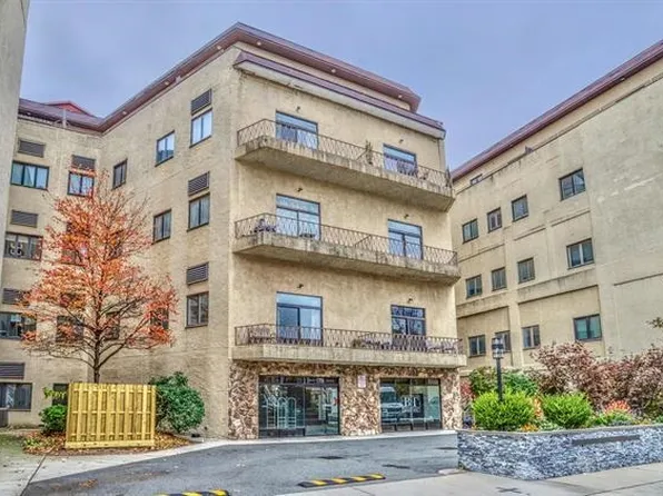 75 Liberty Ave Unit C4, Jersey City, NJ 07306