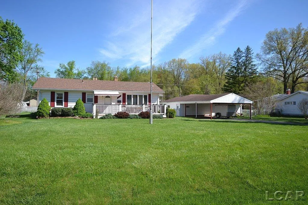 38828 Wade Rd photo 1