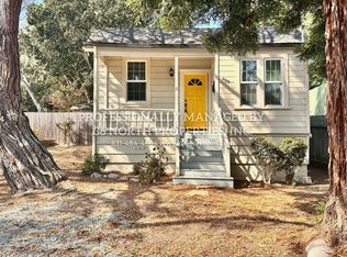 900 Lomita St, Monterey, CA 93940