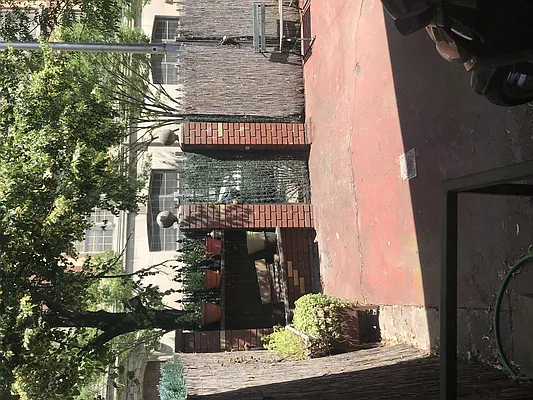 Rented by Nooklyn NYC LLC | media 23