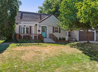 7015 Clinton Ave, Minneapolis, MN 55423