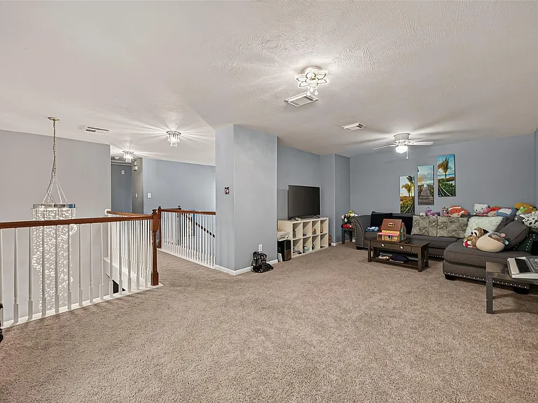 8910 Aberdeen Park Dr — Photo 25