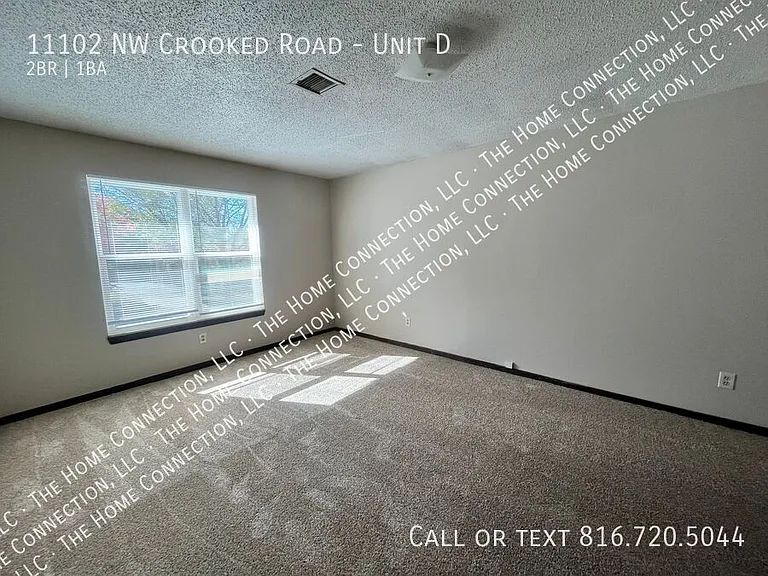 11102 NW Crooked Rd #D — Photo 5