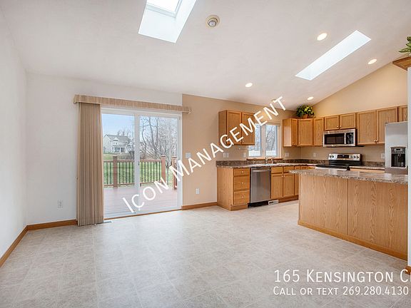 2nd image of 165 Kensington Cir