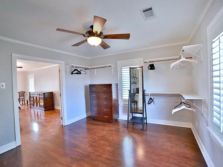 2625 Peckham St — Photo 16