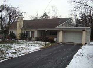 16 School House Rd, Sweet Valley, PA 18656