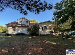 686 E Wood Ave, Universal, IN 47884