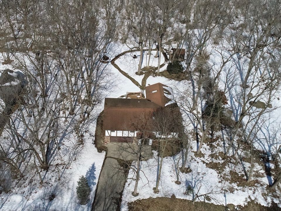 2nd image of 5576 Winsome Way