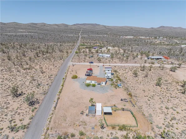 26012 N Hummingbird Ln, Meadview, AZ 86444