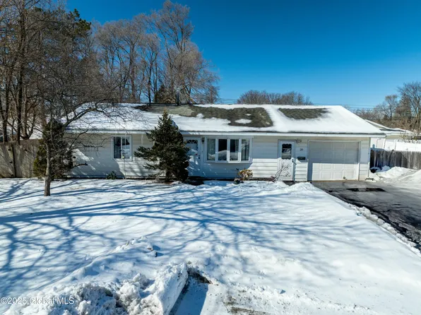 20 Hunting Road, Colonie, NY 12205