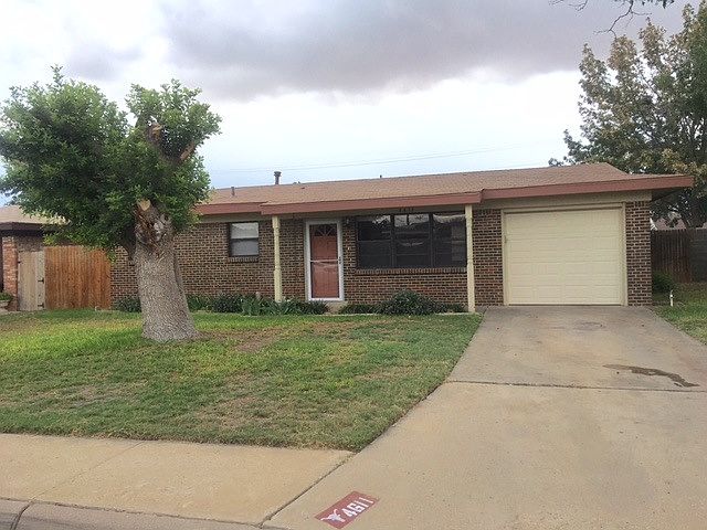 1st image of 4611 Versailles Dr