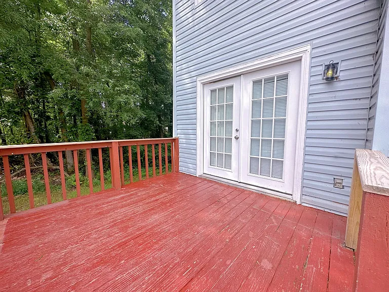 2436 Moran St — Photo 21