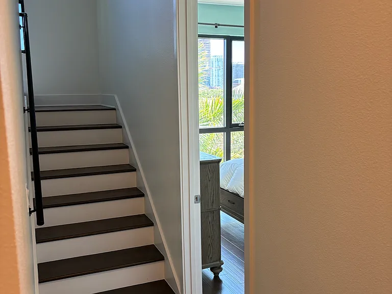 130 8th St N #1 — Photo 7