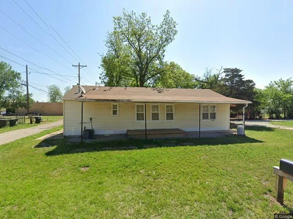 510 N 11th St, Perry, OK 73077