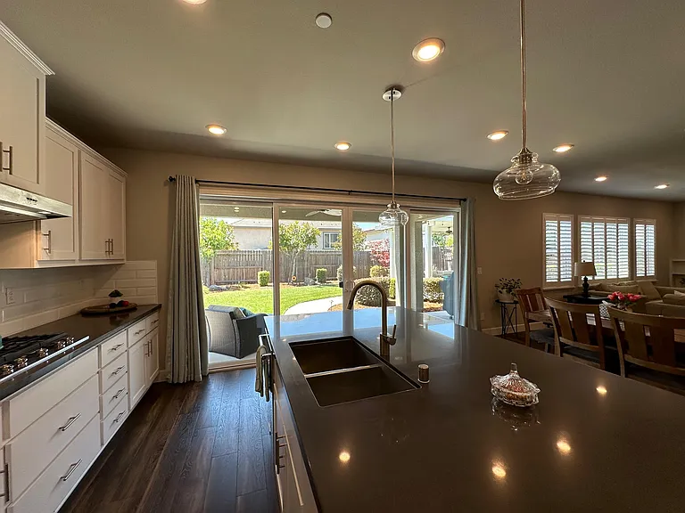 2720 Chuckwagon Ln — Photo 21