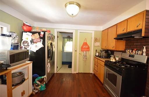 4th image of 64 Cogswell St