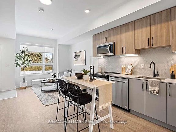 3rd image of 15 Brenthall Ave #21