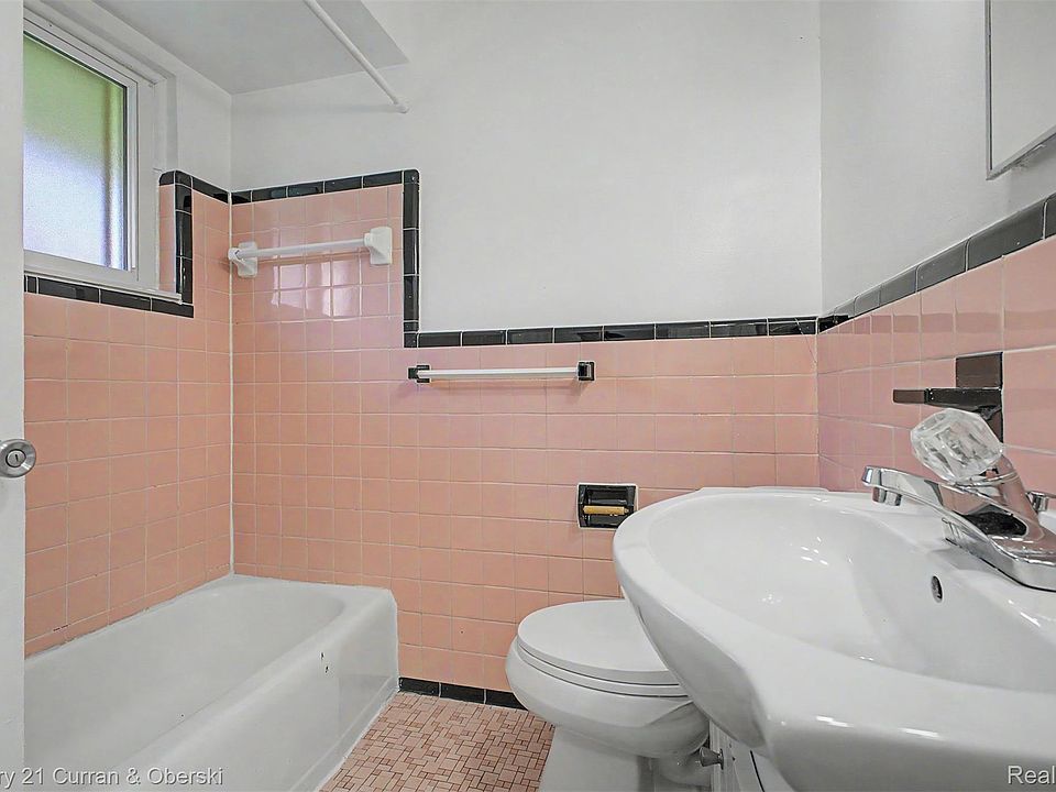 4222 Drouillard St, photo 14