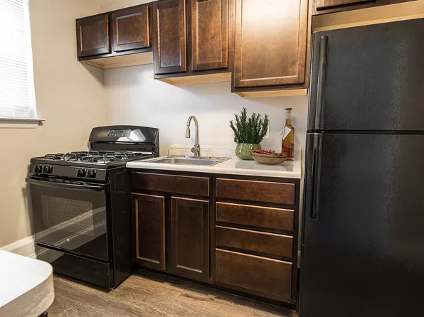 Mount Ridge Apartments