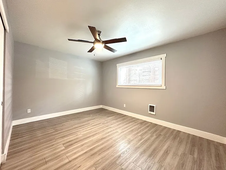 J3 Apartments — Photo 39