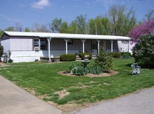 215 Adams St, Hawesville, KY 42348