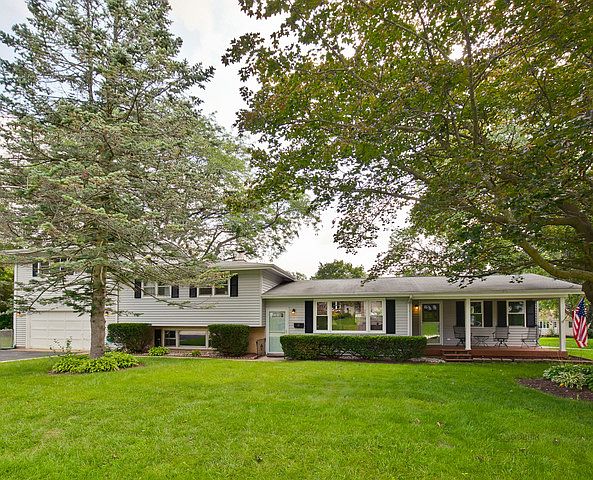1st image of 537 Dawn Cir