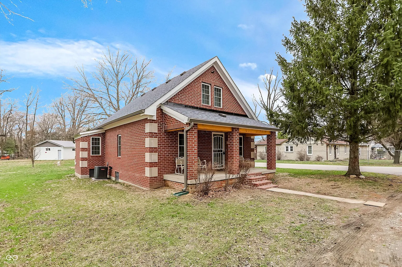 7902 Alexander St photo 1