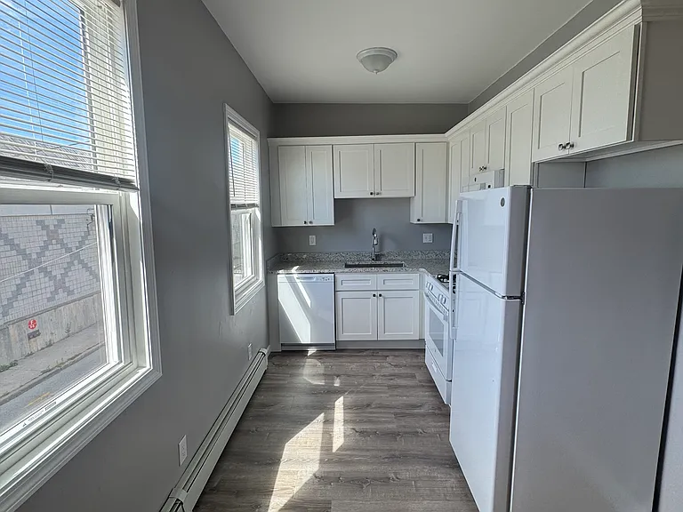 559 Dorchester Ave #2 — Photo 16
