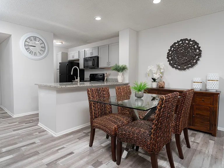 Britton Woods Apartments — Photo 4