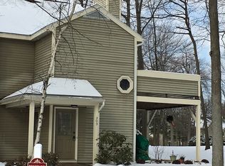 209 Grenadier Ct, Clifton Park, NY 12065