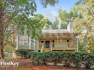 345 Maplelake Dr, Acworth, GA 30101