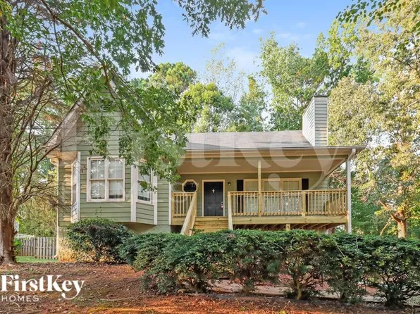 345 Maplelake Dr, Acworth, GA 30101