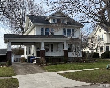 805 W Center St, Medina, NY, 14103