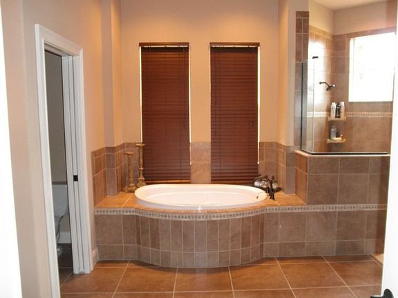 Relaxing Soaker Tub