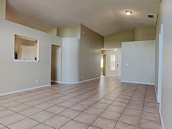 3rd image of 28 Meadows Park Ln