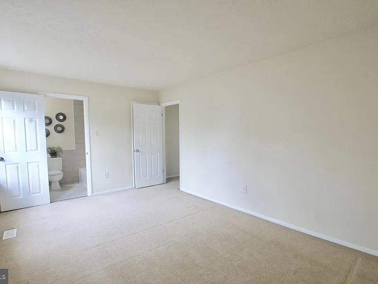 7908 Well Water Way — Photo 36