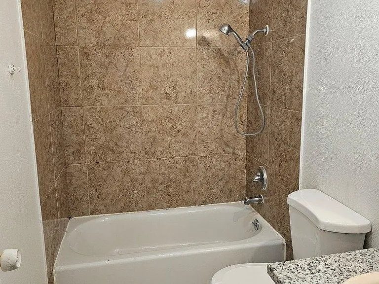 2428 Statz St #C — Photo 3