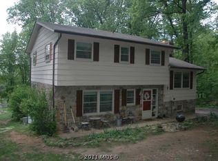 953 Pine Grove Rd, Bluemont, VA 20135