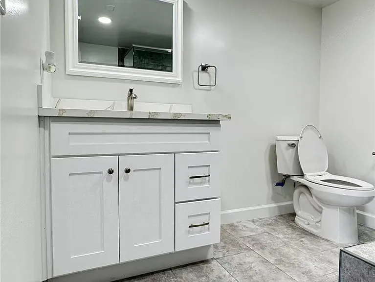 3233 E Cameron Ave — Photo 10
