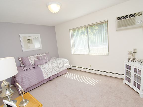 Okemos Village Apartments in Okemos