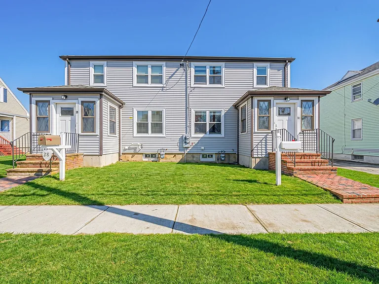 30 Arnold St — Photo 18