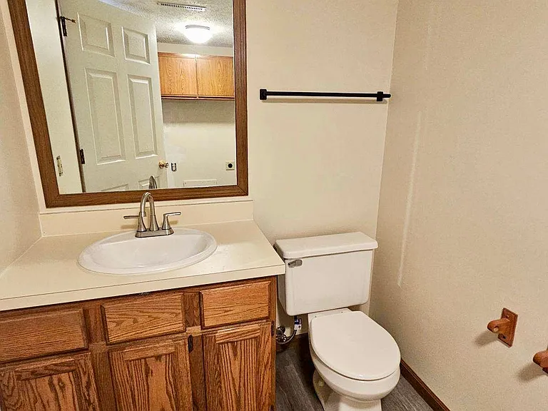 3594 Harris Ave NW — Photo 5