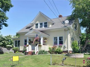 50 Brookfield Rd, Riverside, RI 02915