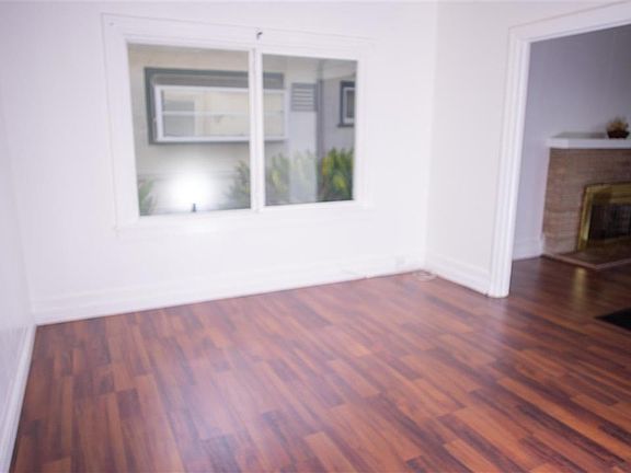 5th image of 2532 68th Ave