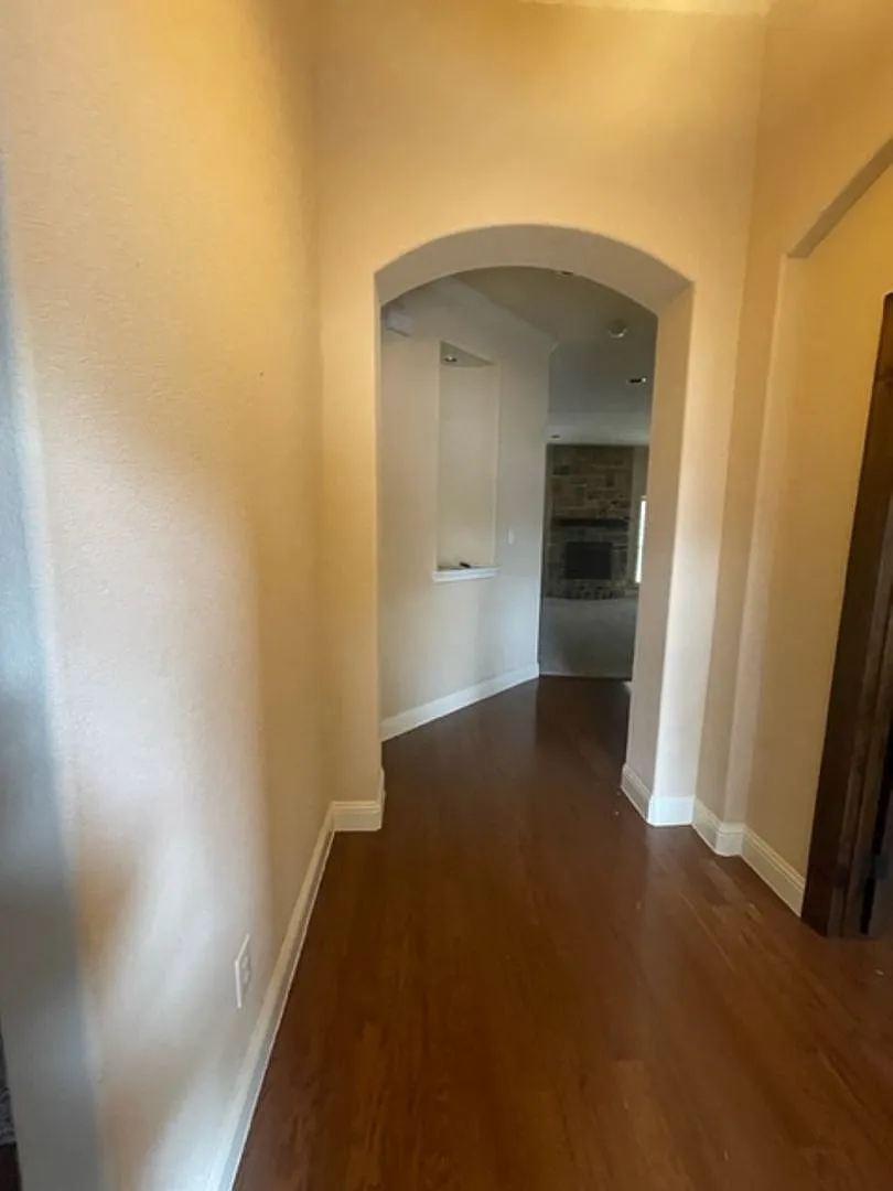 442 Chisholm Trail — Photo 4